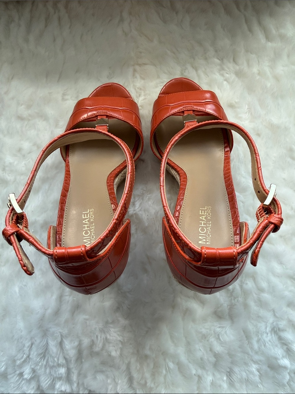Michael Kors Fanning Wedge Embossed Croc PU Orange Spice /size 7 - Picture 6 of 10